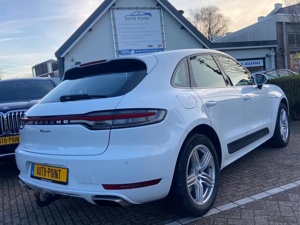 Porsche Macan 2.0 SPORTDESIGN uit 2020, foto 2