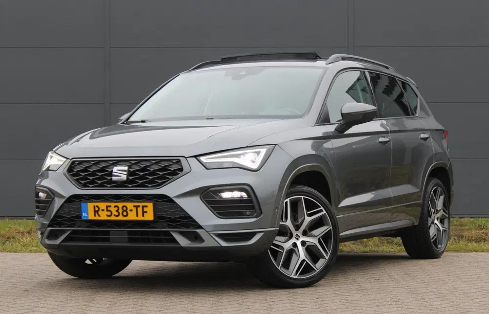 SEAT Ateca 1.5 TSI FR BusinessIntense Automaat Panoda uit 2022, foto 2