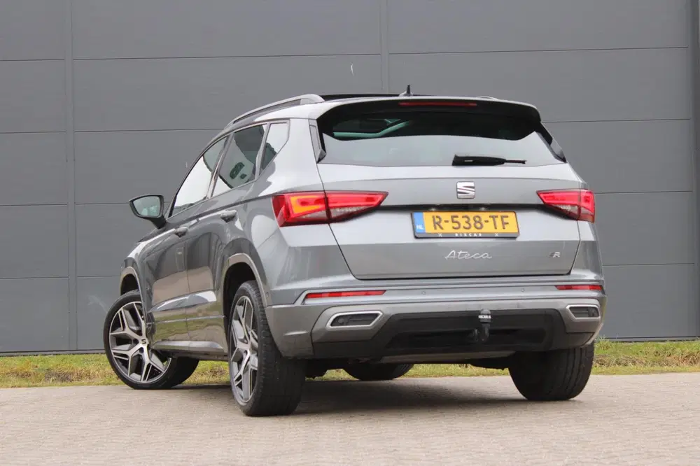 SEAT Ateca 1.5 TSI FR BusinessIntense Automaat Panoda uit 2022, foto 3