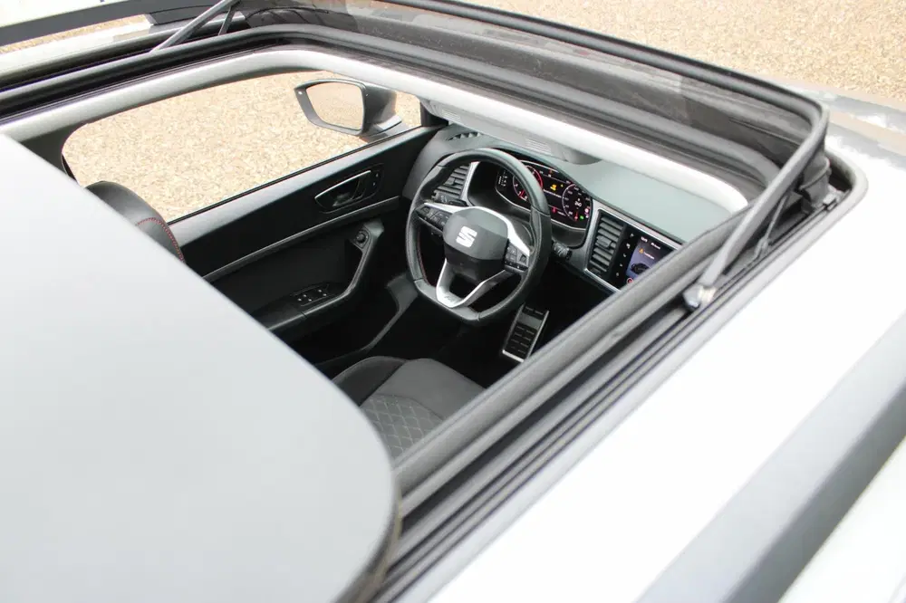 SEAT Ateca 1.5 TSI FR BusinessIntense Automaat Panoda uit 2022, foto 9