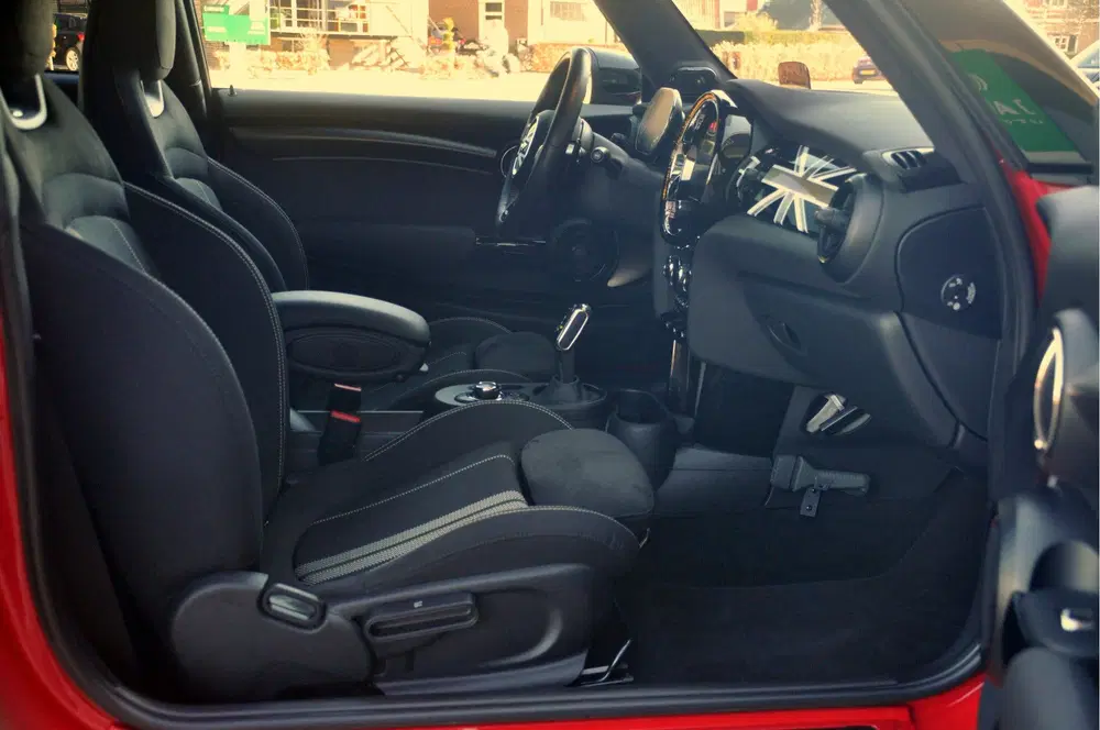 Mini John Cooper Works 2.0 John Cooper Works Classic uit 2023, foto 14