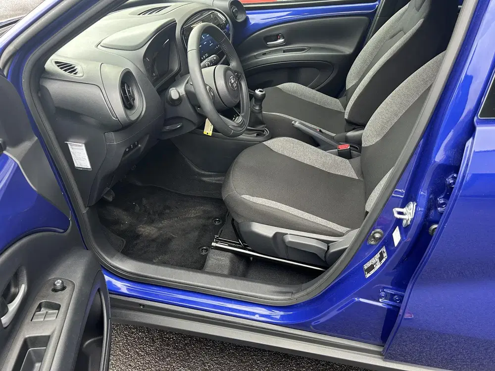Toyota Aygo X 1.0 VVT-i MT Play uit 2024, foto 9