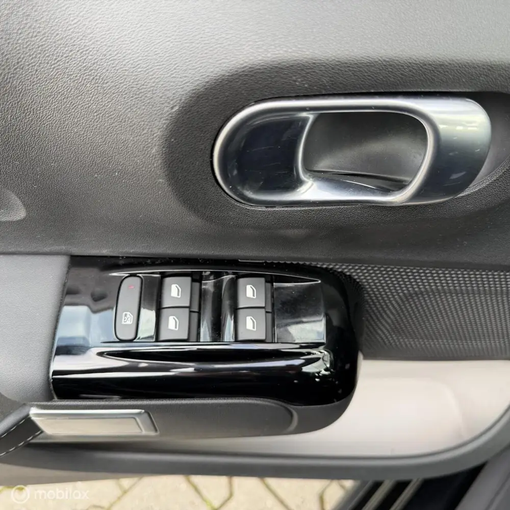 Citroën C3 Citroen C3 1.2 PureTech Feel Edition Vol. Onderhouden 1e eig uit 2023, foto 18