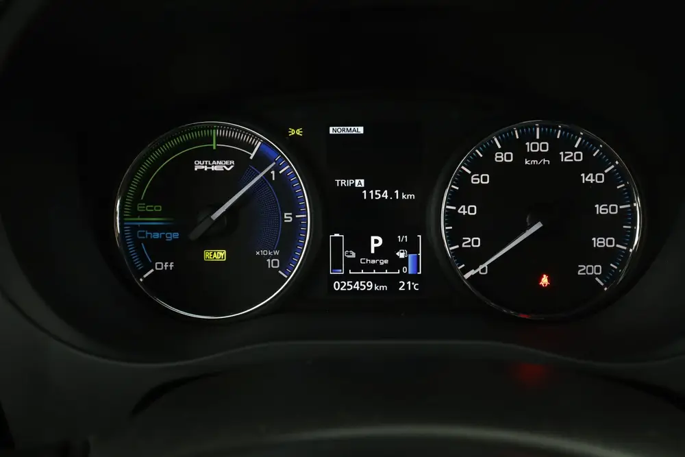 Mitsubishi Outlander 2.4 PHEV Instyle |TH48142| (bj 2020) uit 2020, foto 16