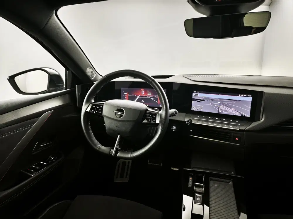 Opel Astra 1.6 Hybrid Elegance uit 2022, foto 10