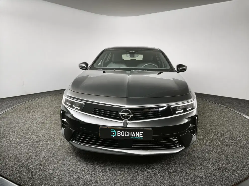 Opel Astra 1.6 Hybrid Elegance uit 2022, foto 17