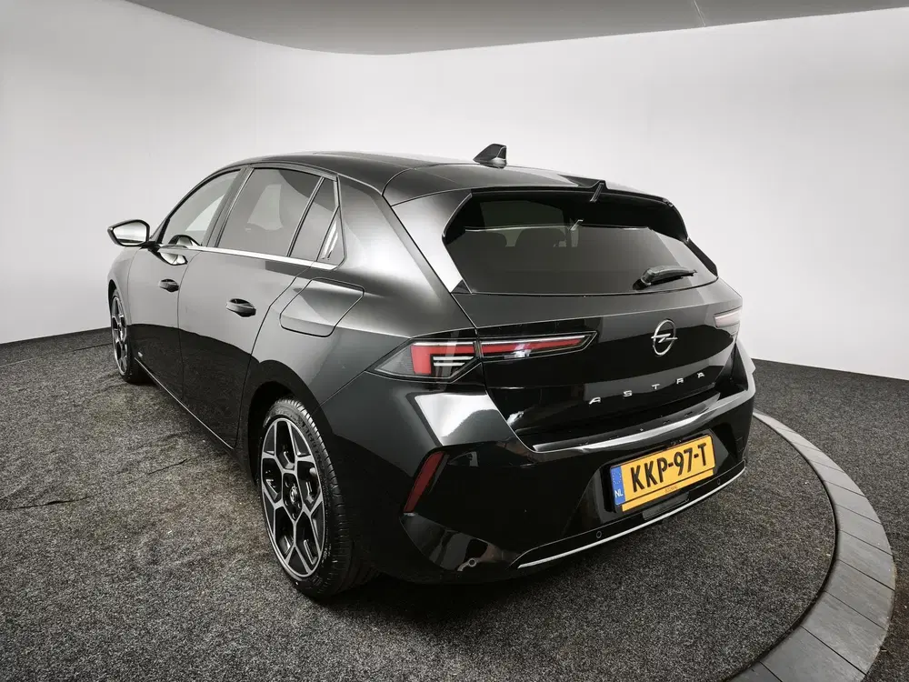 Opel Astra 1.6 Hybrid Elegance uit 2022, foto 6