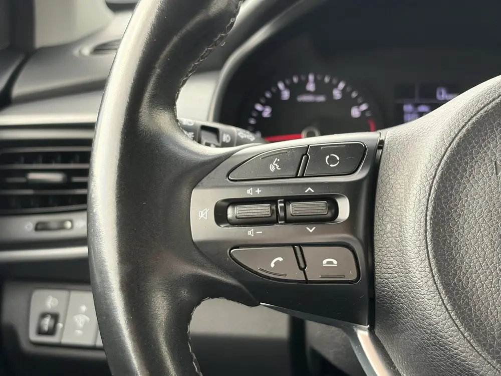 Kia Stonic 1.0 T-GDi DynamicLine Trekhaak uit 2019, foto 11
