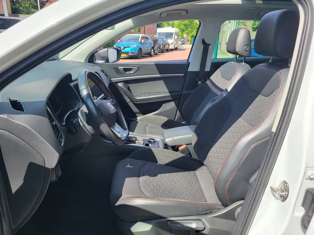 SEAT Ateca 1.5 TSI Xperience Business Intense panoram uit 2022, foto 14