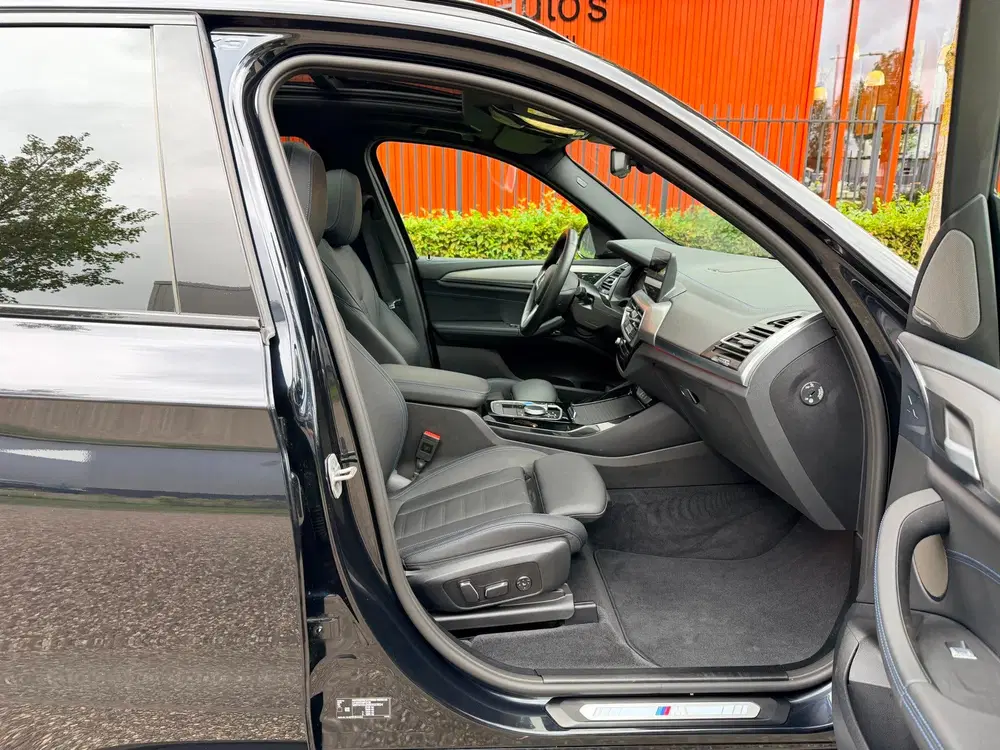 BMW iX3 Impressive uit 2025, foto 13