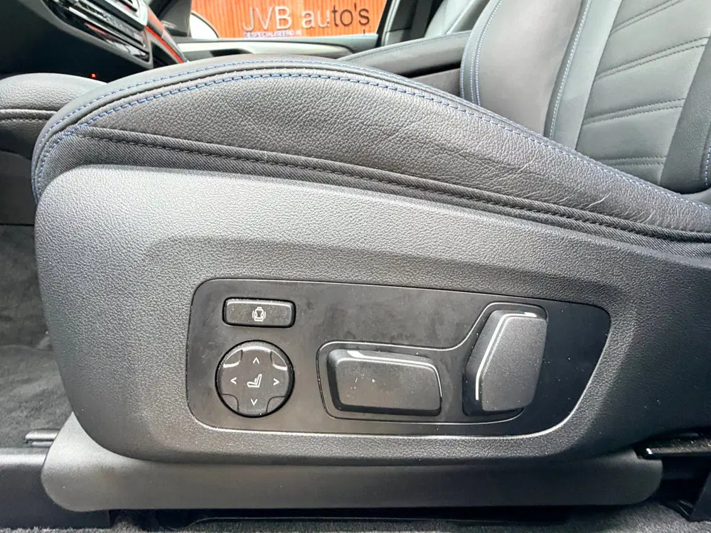 BMW iX3 Impressive uit 2025, foto 18