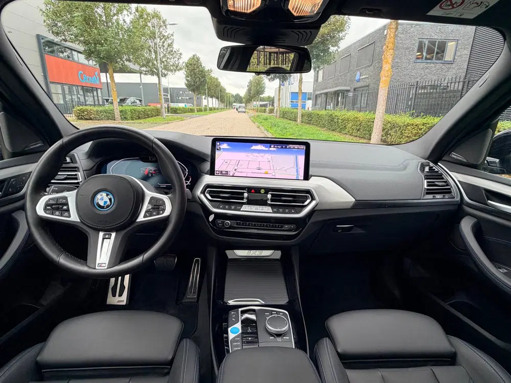 BMW iX3 Impressive uit 2025, foto 9