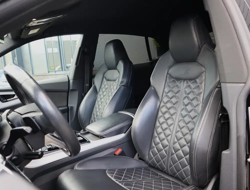 Audi Q8 55 TFSI e quattro Pro Line S-Line uit 2021, foto 9