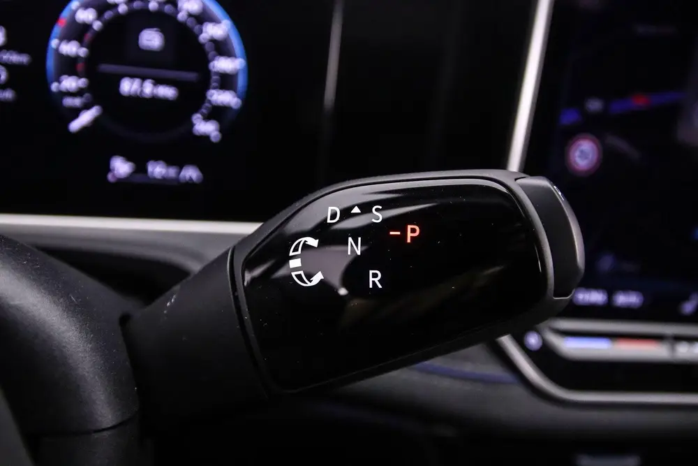 Volkswagen Passat Variant R-Line Edition 1.5 TSI eHybrid 272 uit 2026, foto 16