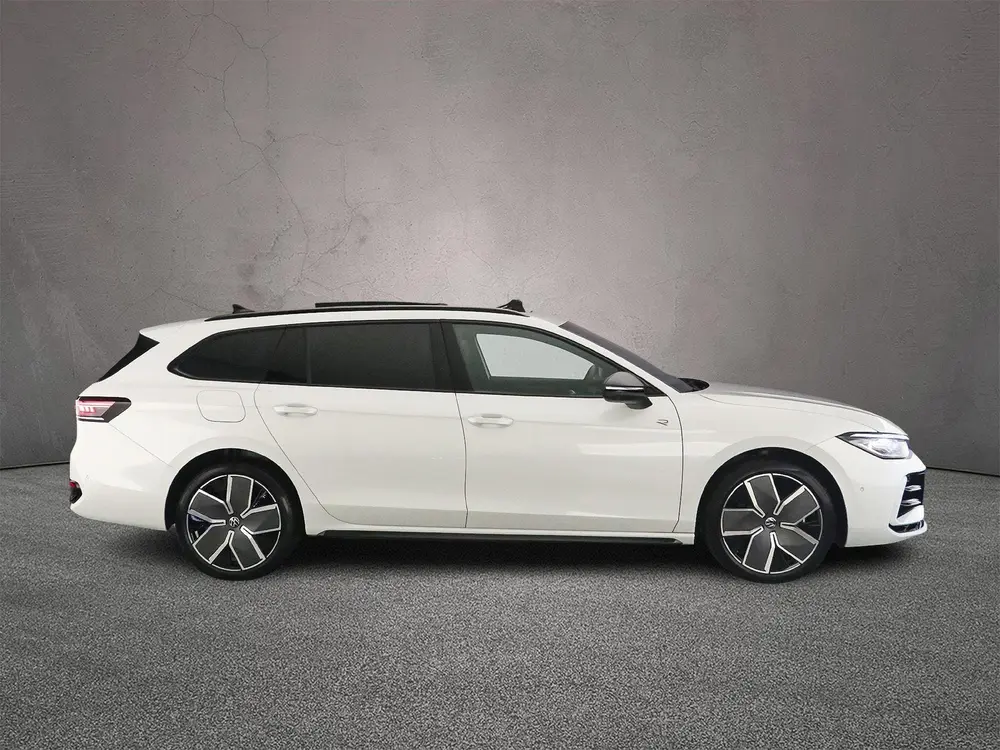 Volkswagen Passat Variant R-Line Edition 1.5 TSI eHybrid 272 uit 2026, foto 9