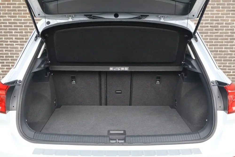 Volkswagen T-Roc 1.0 TSI 115pk Style | Navigatie | Parkeerse uit 2020, foto 15