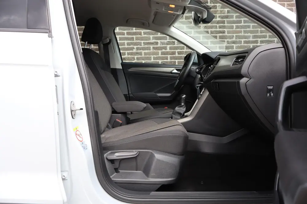 Volkswagen T-Roc 1.0 TSI 115pk Style | Navigatie | Parkeerse uit 2020, foto 20