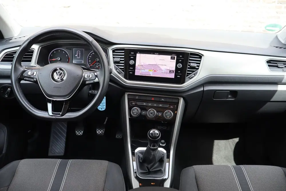 Volkswagen T-Roc 1.0 TSI 115pk Style | Navigatie | Parkeerse uit 2020, foto 5