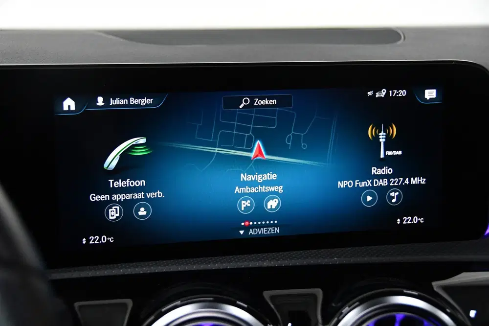 Mercedes-Benz A-Klasse 250 e AMG Limited uit 2020, foto 19