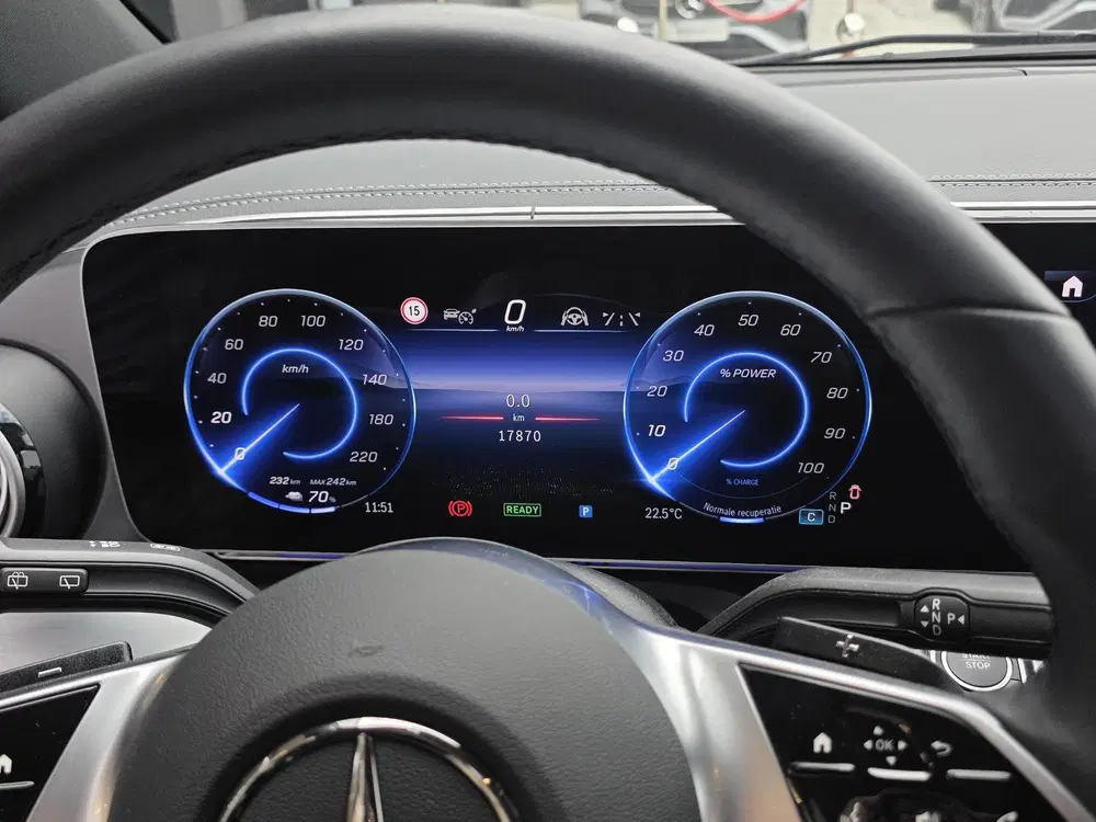 Mercedes-Benz EQV 300 L2 Avantgarde 90 kWh uit 2025, foto 11