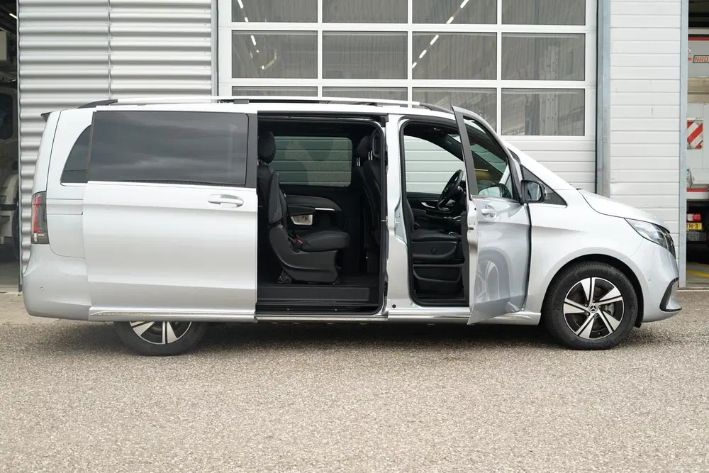 Mercedes-Benz EQV 300 L2 Avantgarde 90 kWh uit 2025, foto 4
