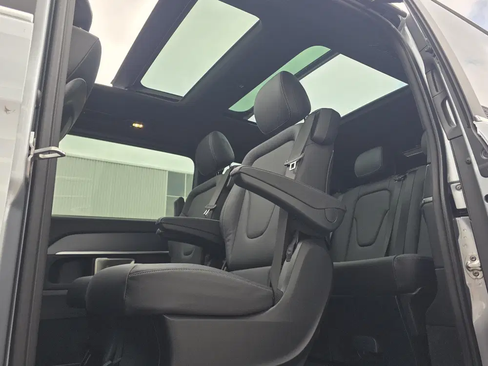 Mercedes-Benz EQV 300 L2 Avantgarde 90 kWh uit 2025, foto 7