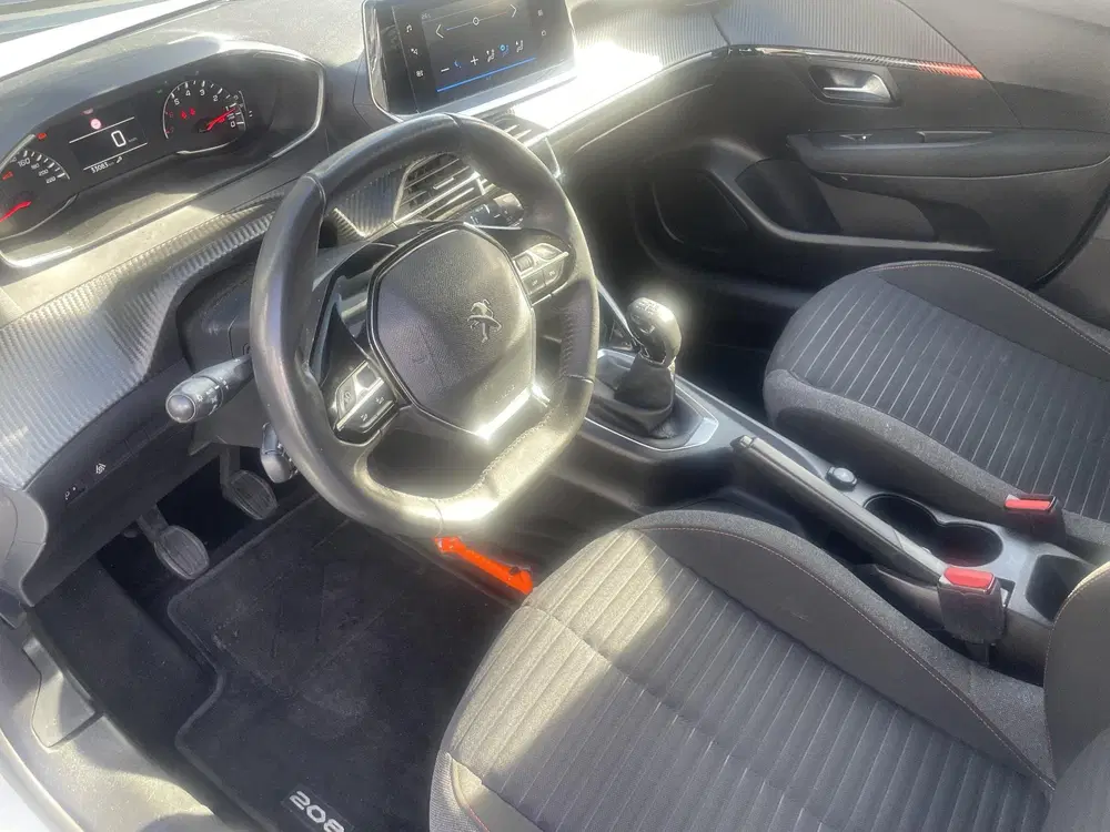Peugeot 208 1.2 PureTech Active Pack uit 2021, foto 11