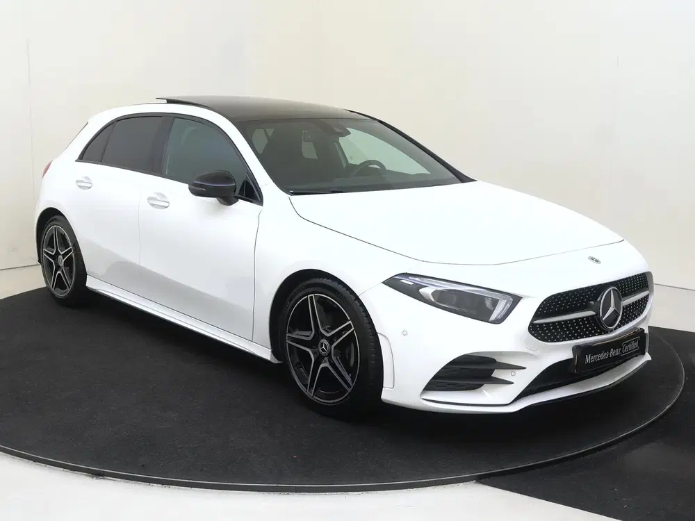 Mercedes-Benz A-Klasse 180 Business Solution AMG uit 2022, foto 2