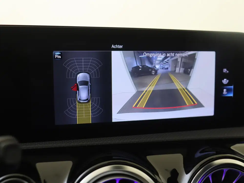 Mercedes-Benz A-Klasse 180 Business Solution AMG uit 2022, foto 20