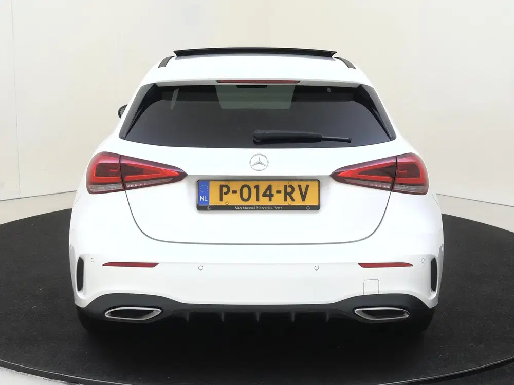 Mercedes-Benz A-Klasse 180 Business Solution AMG uit 2022, foto 7