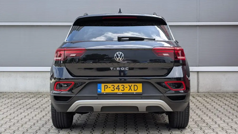 Volkswagen T-Roc 1.0 TSI 110pk Life 75 Edition | Navigatie | uit 2022, foto 13