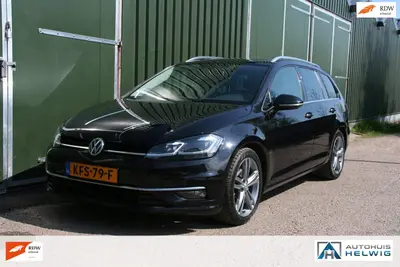 Volkswagen GOLF 1.5 TSI HIGHLINE R-LINE SPORT LEER PANORAMAD uit 2020
