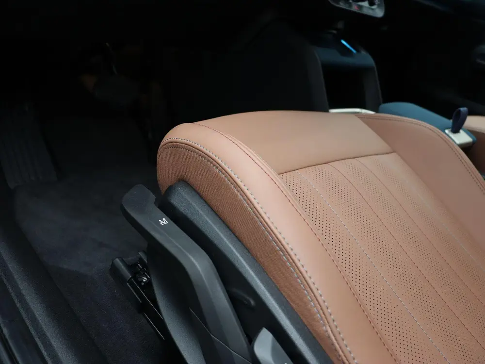 Mini Countryman C Favoured + Pakket L + Stuurwielrand verw uit 2024, foto 12