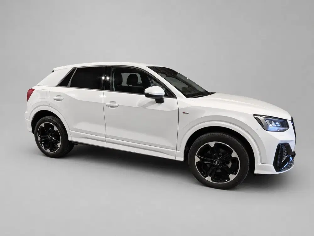Audi Q2 30 TFSI S-Line uit 2024, foto 2