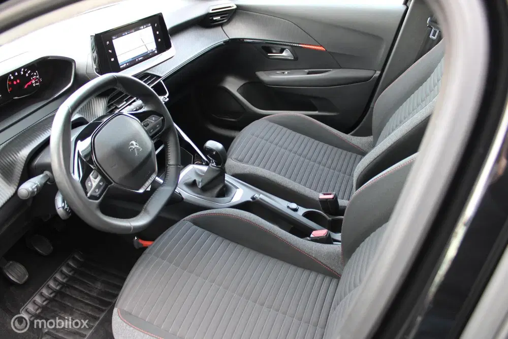 Peugeot 208 1.2 PureTech Active Pack uit 2022, foto 6