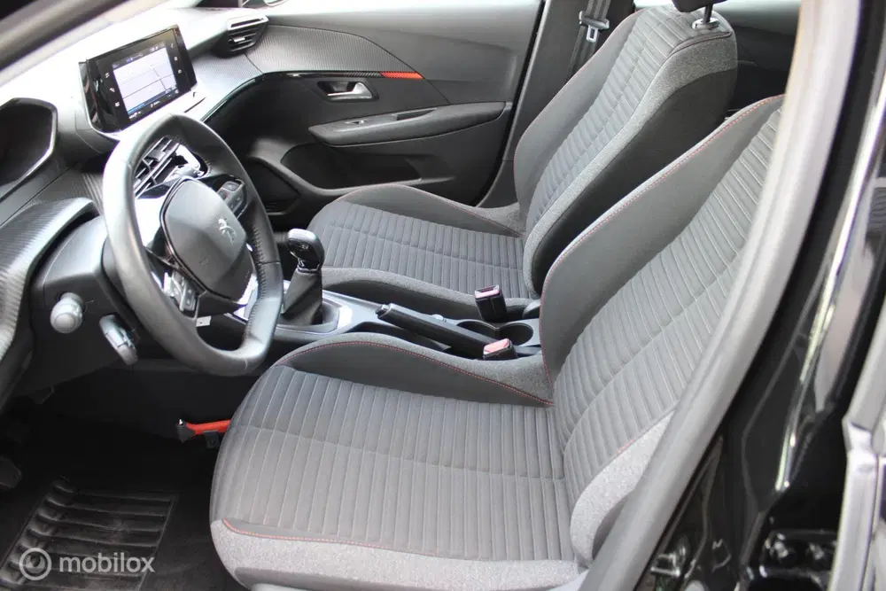 Peugeot 208 1.2 PureTech Active Pack uit 2022, foto 8