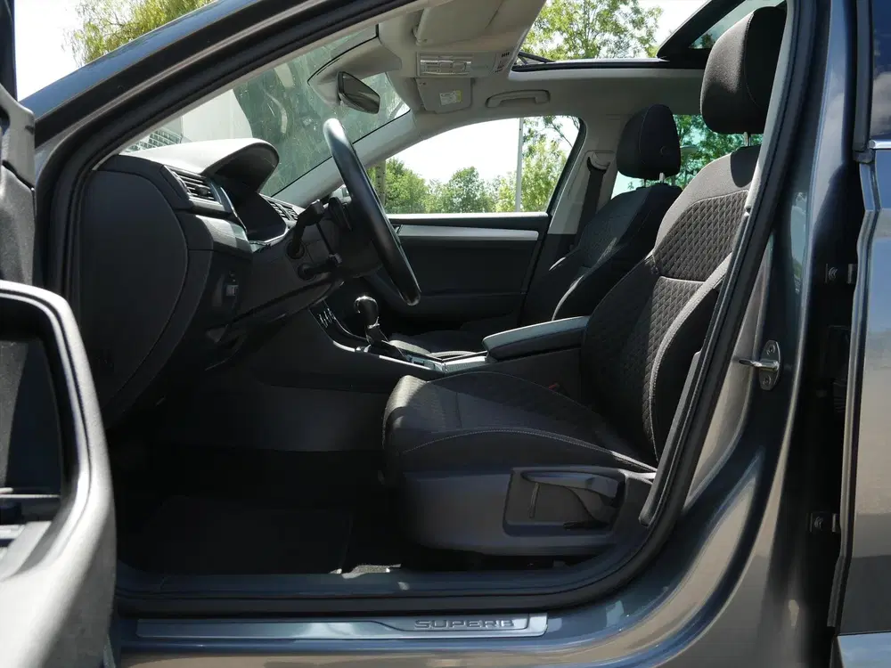 Skoda Superb 1.4 TSI PHEV 217pk DSG-6 Business Edition uit 2023, foto 5