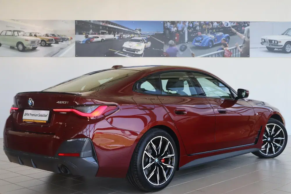 BMW 4-serie 420i Gran Coupe uit 2023, foto 2