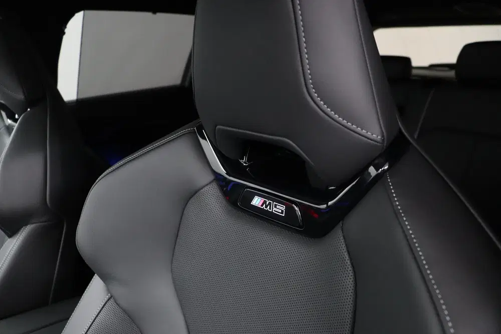 BMW M5 uit 2026, foto 20