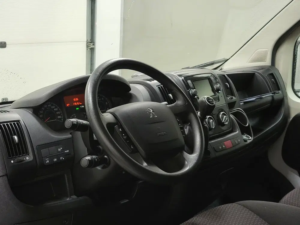 Peugeot Boxer 2.2BlueHDi 120pk L2 uit 2021, foto 4