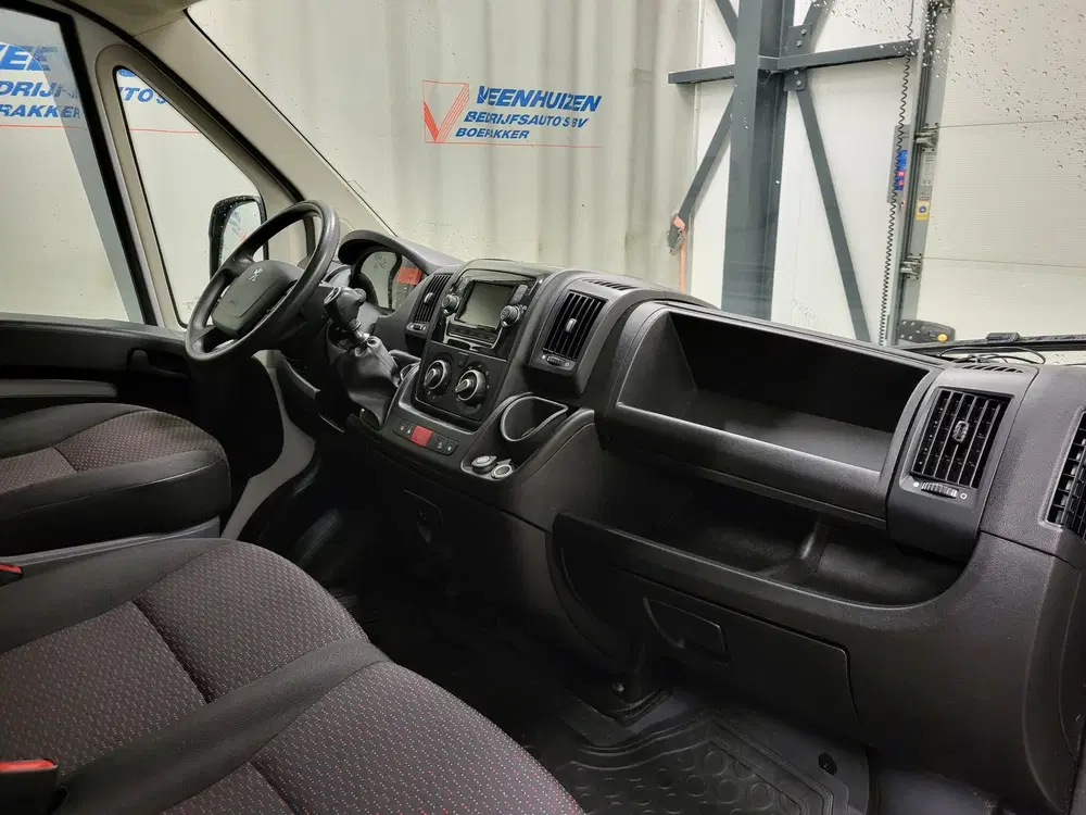 Peugeot Boxer 2.2BlueHDi 120pk L2 uit 2021, foto 9