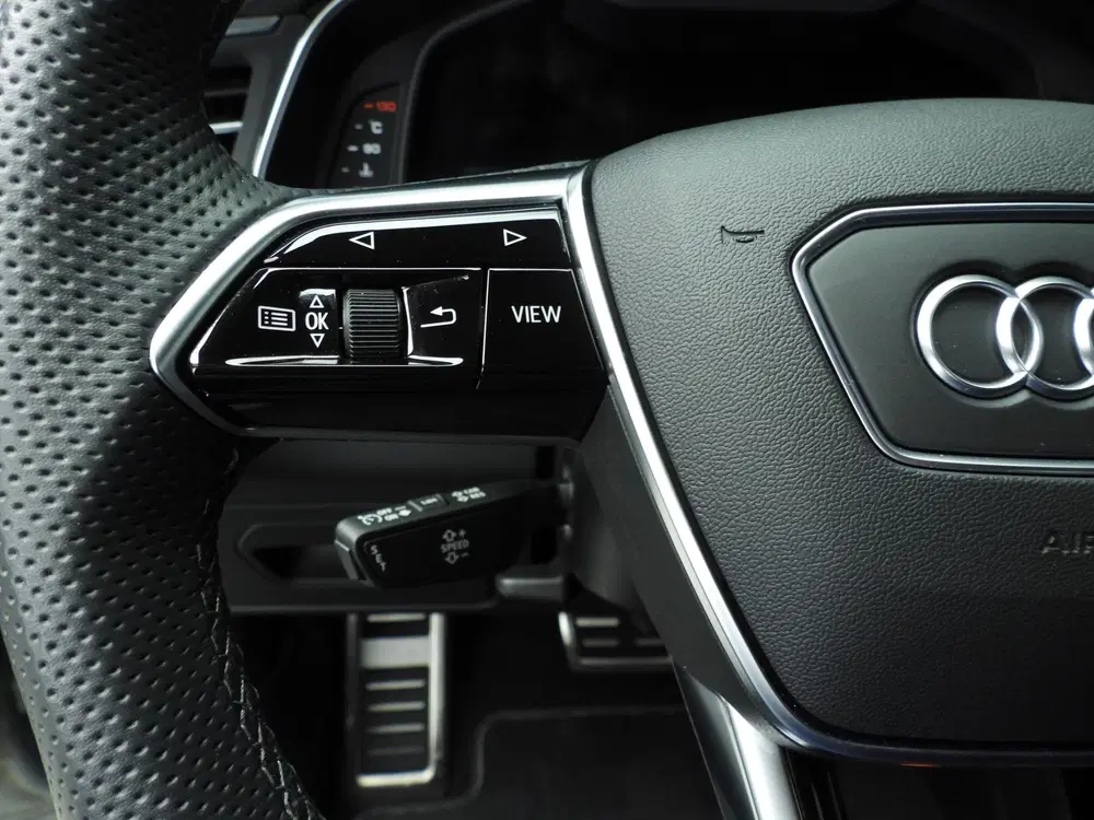Audi A6 40 TFSI S Line Competition uit 2025, foto 13