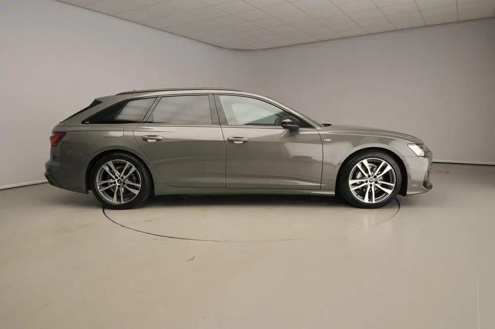 Audi A6 40 TFSI S Line Competition uit 2025, foto 4