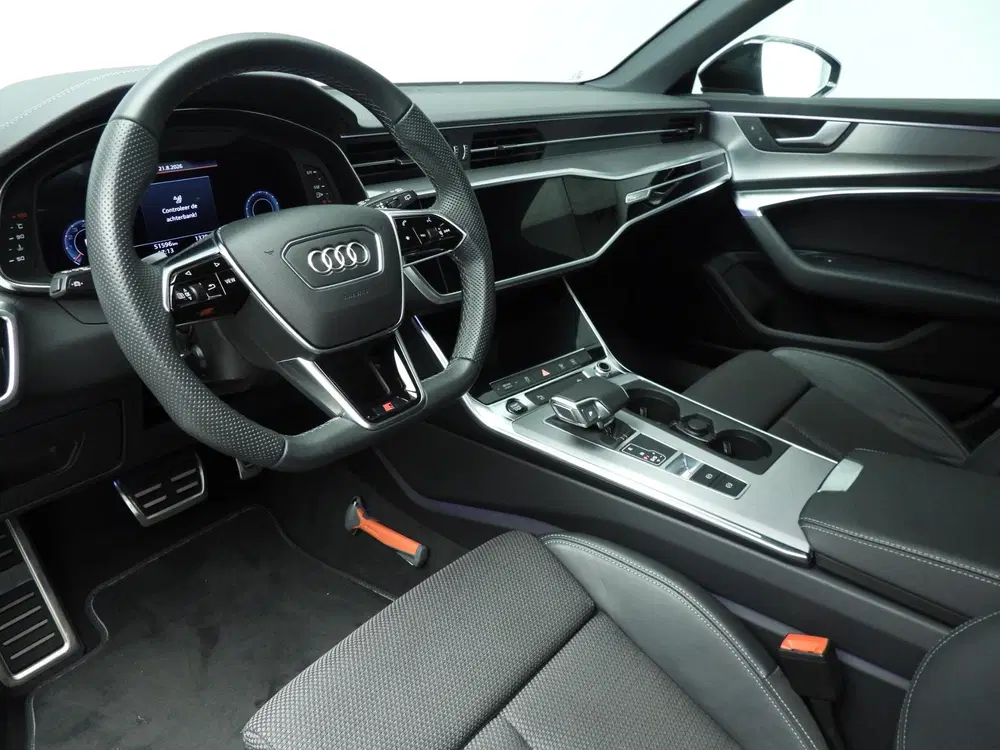 Audi A6 40 TFSI S Line Competition uit 2025, foto 6