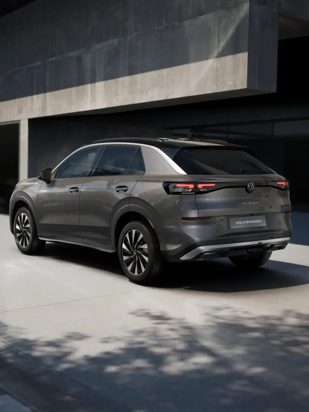 Volkswagen T-Roc 1.5 eTsi 115pk DSG Life First Edition | Com uit 2026, foto 2