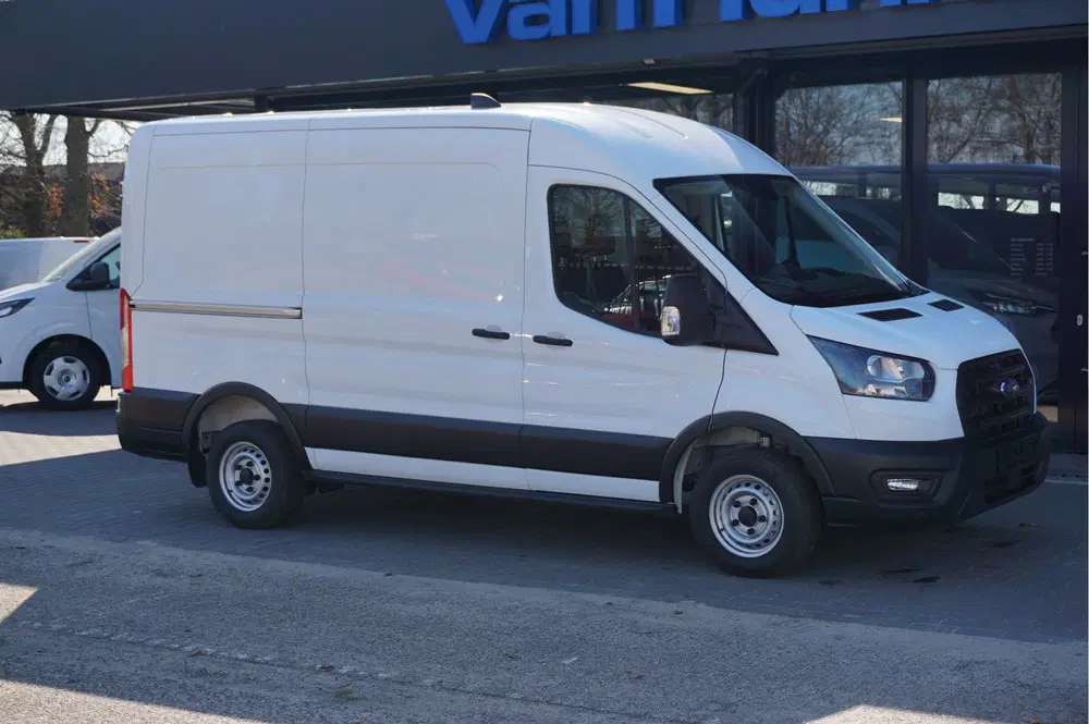 Ford Transit 290M 105PK L2H2 BPM VRIJ Airco uit 2024, foto 6