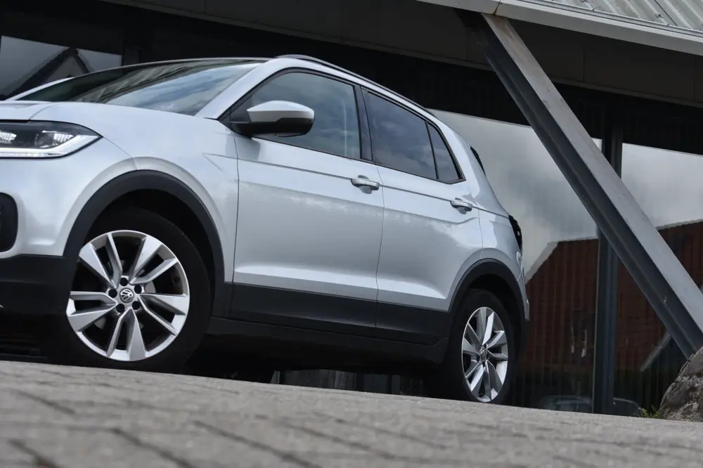 Volkswagen T-Cross 1.0 TSI Life | CAMERA | TREKHAAK | APPLE uit 2020, foto 13