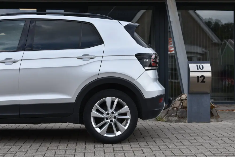 Volkswagen T-Cross 1.0 TSI Life | CAMERA | TREKHAAK | APPLE uit 2020, foto 16