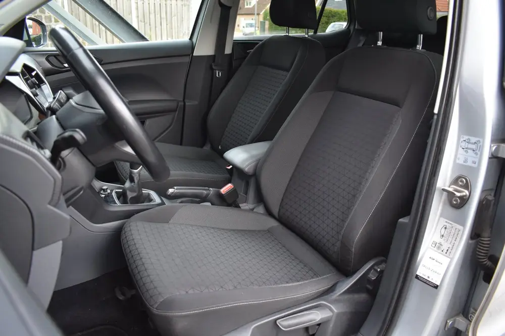 Volkswagen T-Cross 1.0 TSI Life | CAMERA | TREKHAAK | APPLE uit 2020, foto 7