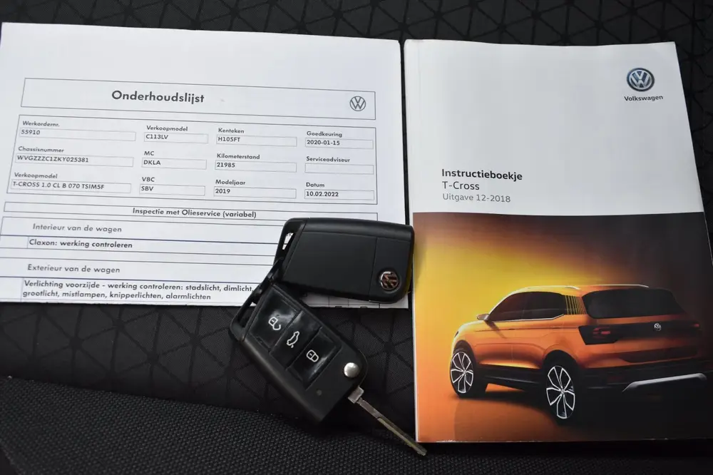 Volkswagen T-Cross 1.0 TSI Life | CAMERA | TREKHAAK | APPLE uit 2020, foto 9